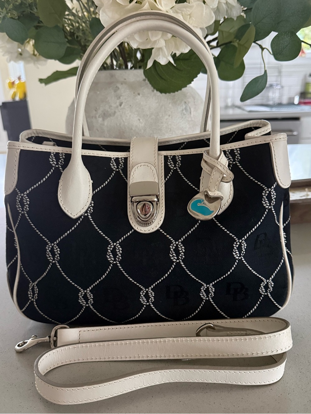 NWOT Dooney & Bourke satchel crossbody bag - Picture 2 of 15